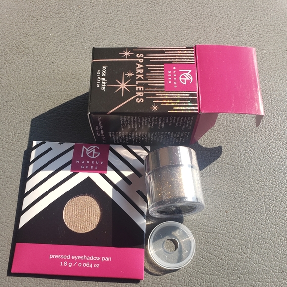 MG Set - Picture 2 of 3